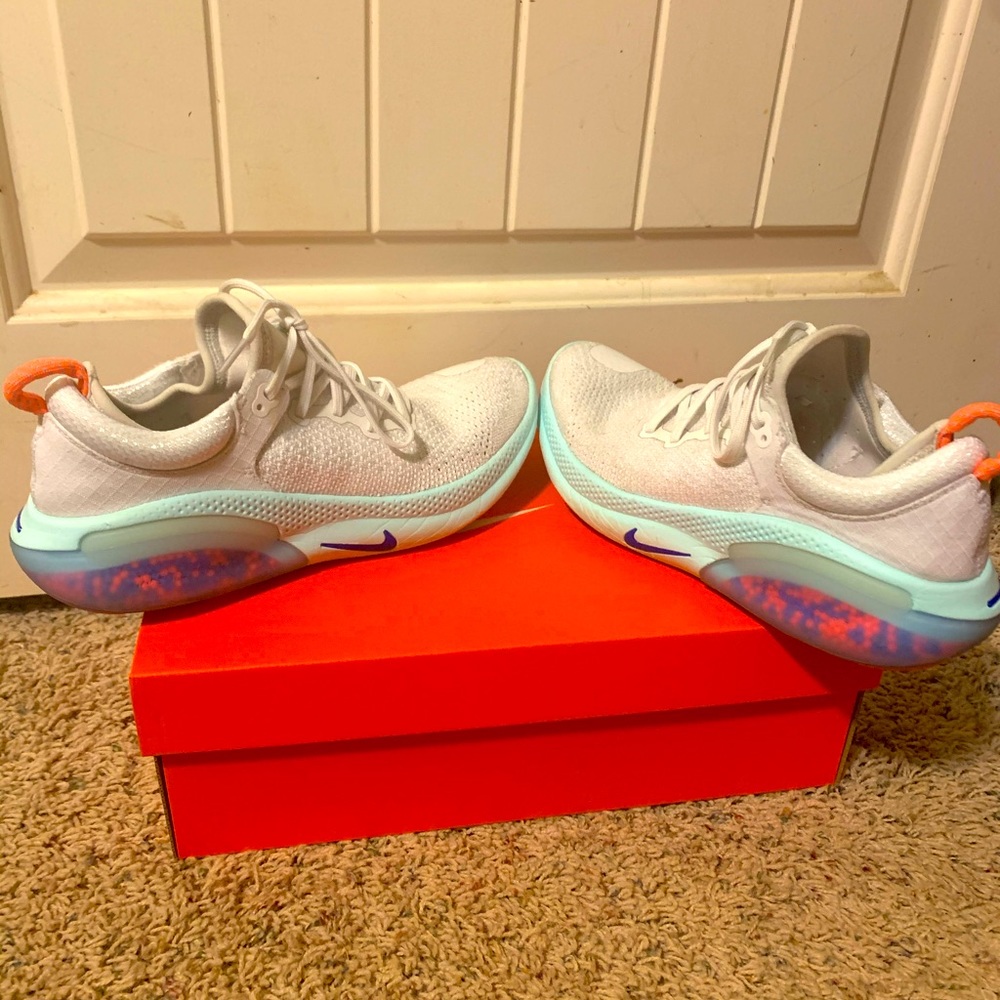 Nike Joyride size 7